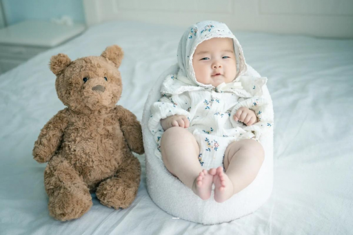 巴彦淖尔市宝宝多大可以喝纯牛奶